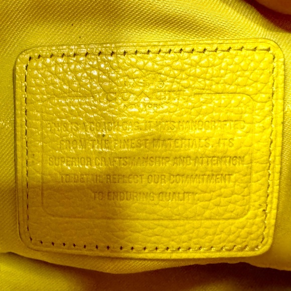COACH Prairie Satchel in Pebble Leather - Yellow - EUC - Picture 9 of 17
